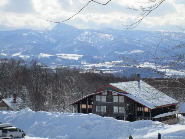 Niseko Moiwa Ski Resort: Viên ngọc ẩn mình giữa thiên đường tuyết trắng Niseko Moiwa Ski Resort: Viên ngọc ẩn mình giữa thiên đường tuyết trắng