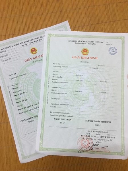 Giấy khai sinh đi máy bay & Những điều cần biết