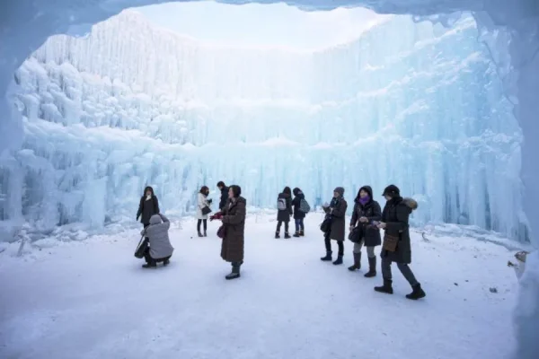 Khám phá vẻ đẹp của 15 ngôi làng cổ Nhật Bản mùa đông