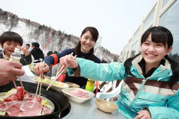 Sapporo Kokusai Ski Resort: Thiên đường tuyết trắng giữa lòng Hokkaido