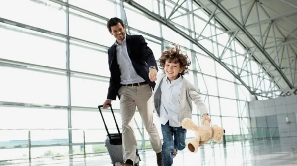 Hành trình bay cùng trẻ em dưới 12 tuổi: Mọi điều cha mẹ cần biết Trẻ em dưới 12 tuổi đi máy bay & Mọi điều cha mẹ cần biết