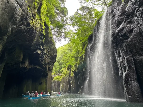 Takachiho Gorge: Chèo thuyền kayak giữa hẻm núi thiêng