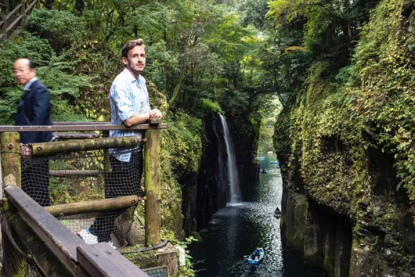 Takachiho Gorge: Chèo thuyền kayak giữa hẻm núi thiêng
