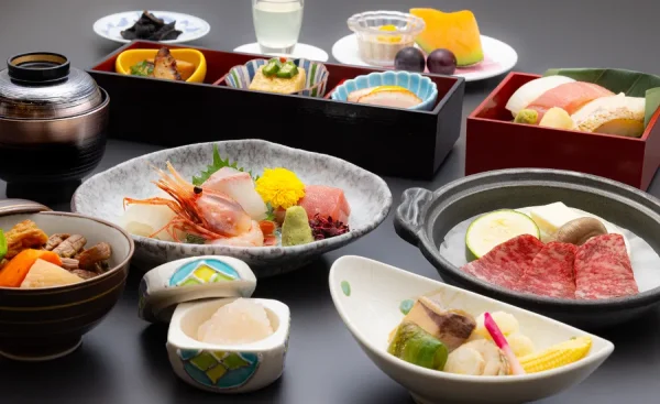 Tateyama Kurobe Alpine: Chạm tay vào những bức tường tuyết khổng lồ Tateyama Kurobe Alpine: Chạm tay vào những bức tường tuyết khổng lồ