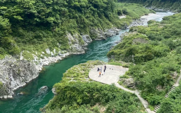 Top 13 cảnh đẹp Nhật Bản mùa xuân "hiếm thấy" Thung lũng Iya