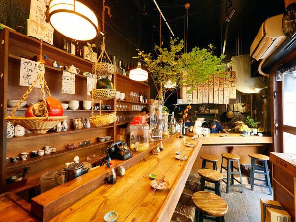 Meguro River: Con đường hoa anh đào rực rỡ nhất Tokyo