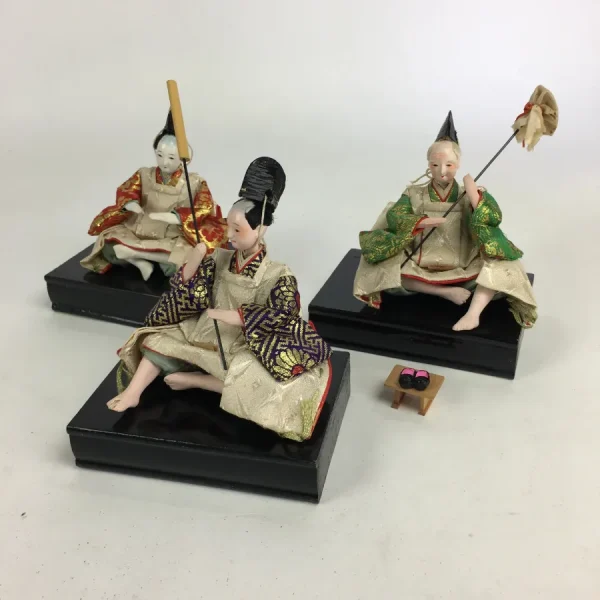 Búp Bê Hina: Tinh Hoa Văn Hóa Nhật Bản Trong Lễ Hội Cầu An Cho Bé Gái Búp Bê Hina: Tinh Hoa Văn Hóa Nhật Bản Trong Lễ Hội Cầu An Cho Bé Gái