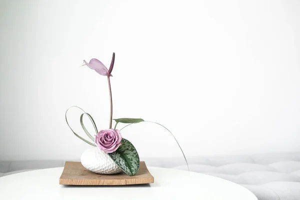 Nghệ thuật cắm hoa Ikebana: Hòa Điệu Tâm Hồn Với Thiên Nhiên