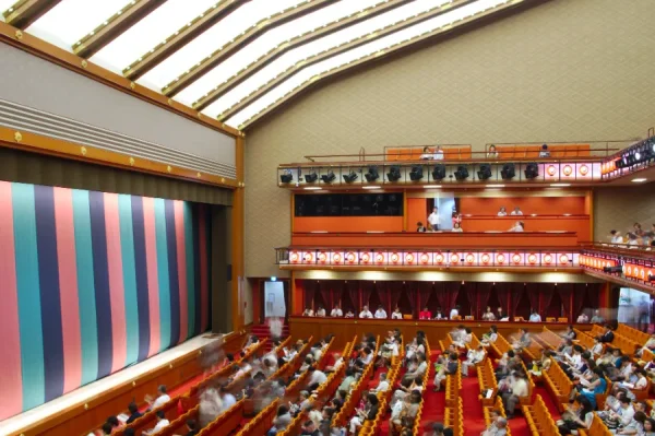 Kịch Kabuki: Nghệ thuật sân khấu truyền thống của Nhật Bản Kịch Kabuki: Nghệ thuật sân khấu truyền thống của Nhật Bản