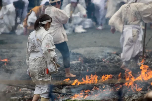 Hiwatari Matsuri: Khám phá văn hóa Shugendo trên núi Takao