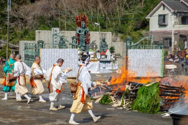 Hiwatari Matsuri: Khám phá văn hóa Shugendo trên núi Takao
