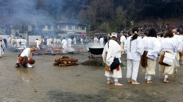 Hiwatari Matsuri: Khám phá văn hóa Shugendo trên núi Takao