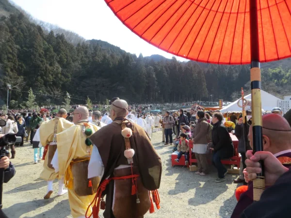 Hiwatari Matsuri: Khám phá văn hóa Shugendo trên núi Takao