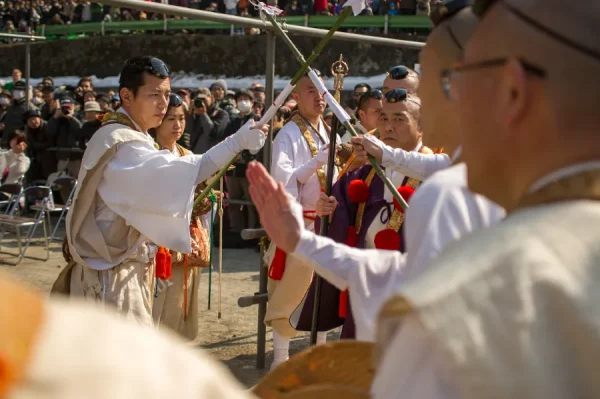 Hiwatari Matsuri: Khám phá văn hóa Shugendo trên núi Takao