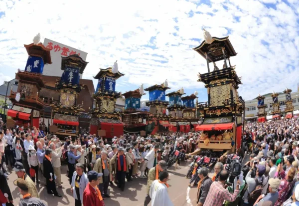 Inuyama Matsuri: Tận Hưởng Sắc Màu Lễ Hội Giữa Lòng Phố Cổ