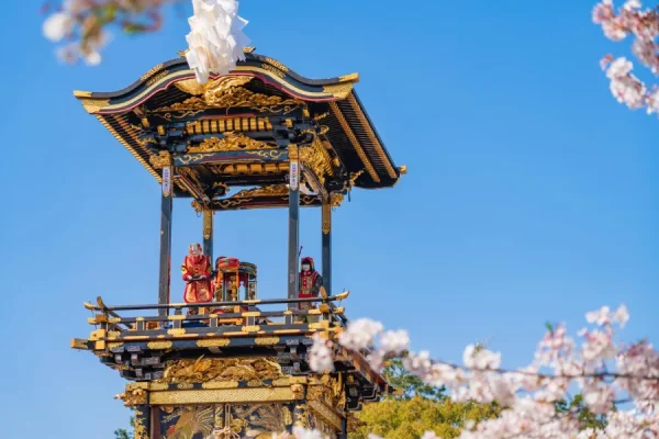 Inuyama Matsuri: Tận Hưởng Sắc Màu Lễ Hội Giữa Lòng Phố Cổ