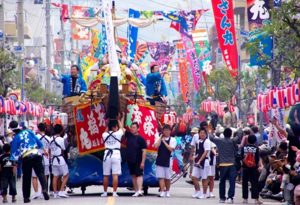 Ushibuka Haiya Matsuri: Lễ Hội Của Những Vũ Điệu Biển Cả Ushibuka Haiya Matsuri: Lễ Hội Của Những Vũ Điệu Biển Cả