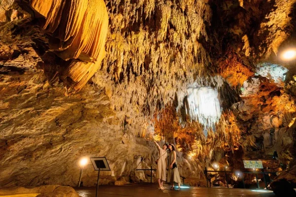 Gyokusendo Cave: Hành Trình Khám Phá Okinawa "Trong Lòng Đất"