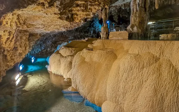 Gyokusendo Cave: Hành Trình Khám Phá Okinawa "Trong Lòng Đất"