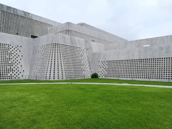 Okinawa Prefectural Museum and Art Museum