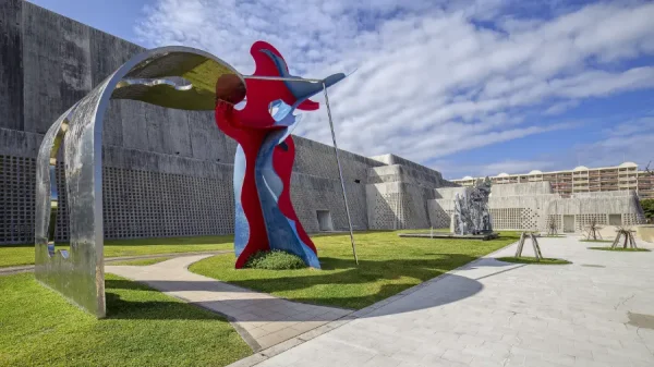Okinawa Prefectural Museum and Art Museum