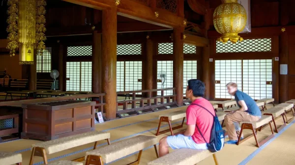 Khám Phá Chùa Eikando: Viên Ngọc Đỏ Rực Rỡ tại Kyoto