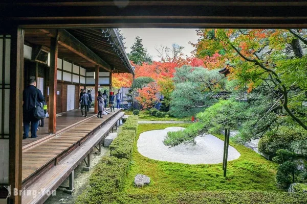 Khám Phá Chùa Eikando: Viên Ngọc Đỏ Rực Rỡ tại Kyoto