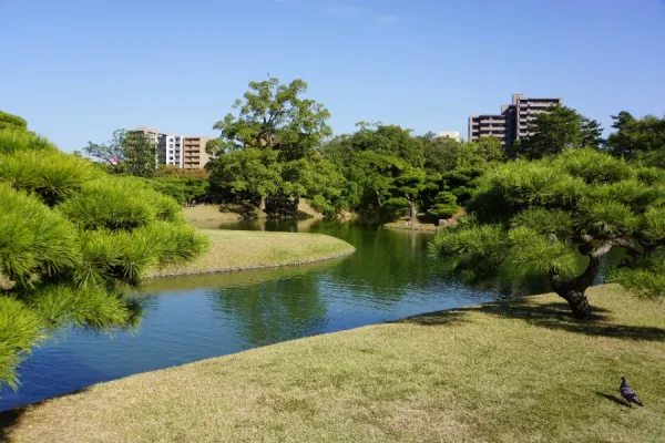 Vườn Ritsurin: Viên Ngọc Tuyệt Mỹ Tại Shikoku Nhật Bản