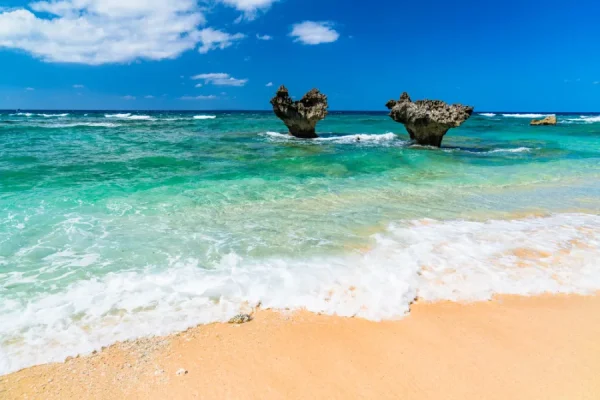 Trải nghiệm mùa hè rực rỡ tại Kouri Island