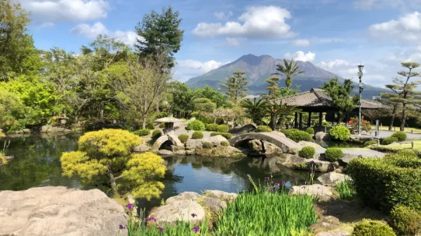 Senganen Garden, Nhật Bản