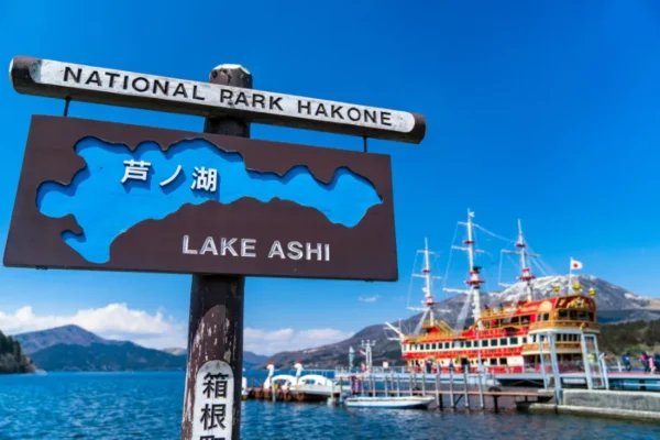 Ashinoko Lake - Hành trình khám phá mùa thu trọn vẹn tại Nhật Bản