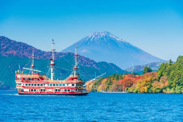 Ashinoko Lake - Hành trình khám phá mùa thu trọn vẹn tại Nhật Bản