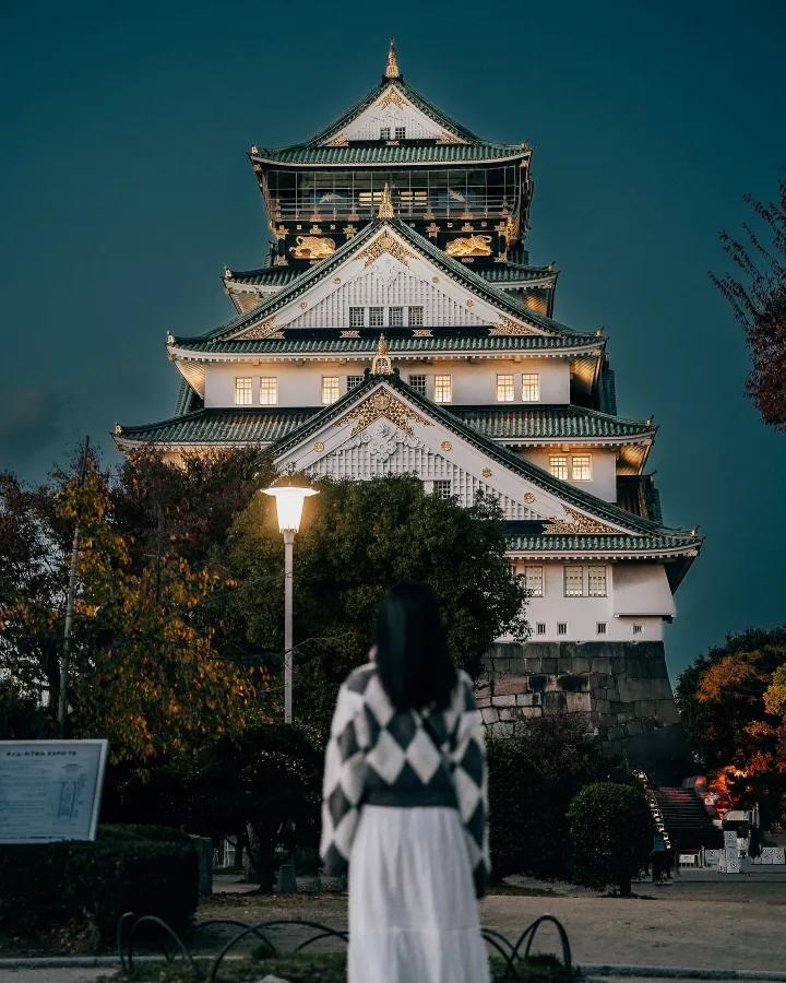 lâu đài Osaka mùa thu