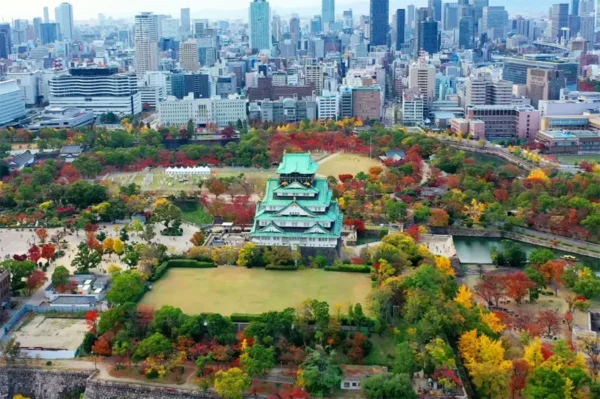 lâu đài Osaka mùa thu