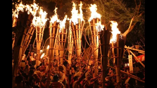 Lễ hội Lửa Kurama (Kurama Hi Matsuri)
