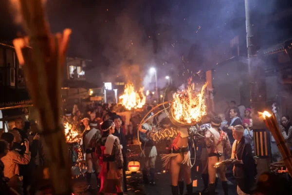 Lễ hội Lửa Kurama (Kurama Hi Matsuri)