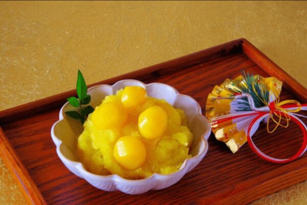 Kuri Kinton - Sự Khác Biệt Giữa Ẩm thực Mùa Thu và Ngày Tết