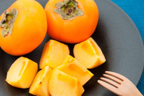 Hồng Giòn Nhật Bản: Giống Fuyu – Tuyệt Phẩm Mùa Thu Giòn Tan và Thanh Ngọt Hồng Giòn Nhật Bản