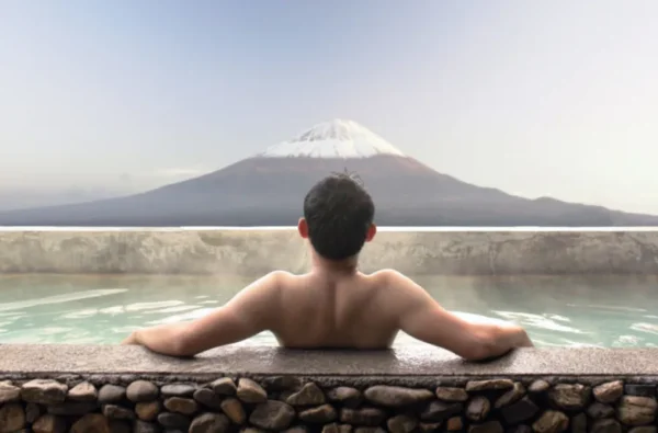 Hakone Onsen: Trải Nghiệm "Tắm Tiên" Giữa Rừng Lá Đỏ