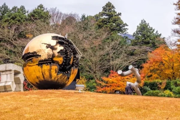 Hakone Onsen: Trải Nghiệm "Tắm Tiên" Giữa Rừng Lá Đỏ