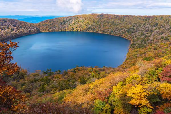 khám phá 11 địa điểm săn lá đỏ muộn Kyushu