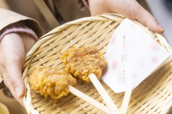 Momiji Manju: Thức Quà Lá Phong Mang Linh Hồn Hiroshima