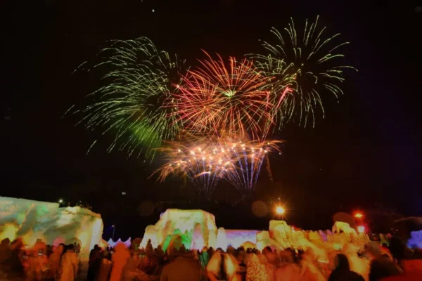 Fuyu Hanabi: Trải Nghiệm "Săn Pháo Hoa" Mùa Đông Huyền Ảo