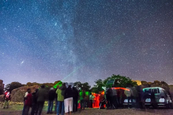 Winter Meteor Showers: Trải Nghiệm "Săn Sao Băng" Huyền Ảo Tại Nhật Bản
