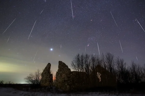 Winter Meteor Showers: Trải Nghiệm "Săn Sao Băng" Huyền Ảo Tại Nhật Bản