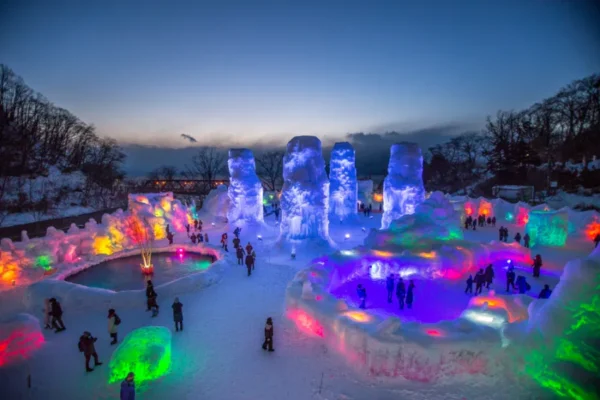 Lễ hội băng Shikotsu (Shikotsuko Ice Festival)