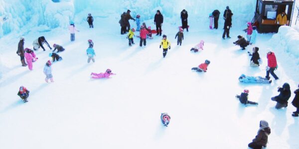 Lễ hội băng Shikotsu (Shikotsuko Ice Festival)