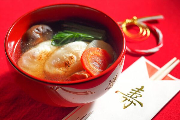 Zoni: Món Súp Bánh Giầy Truyền Thống của Nhật Bản