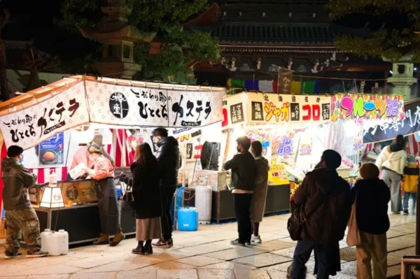 Hatsumode: Hành Trình Tâm Linh Đầu Năm Tại Nhật Bản