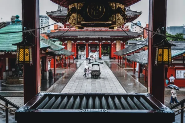 Hatsumode: Hành Trình Tâm Linh Đầu Năm Tại Nhật Bản